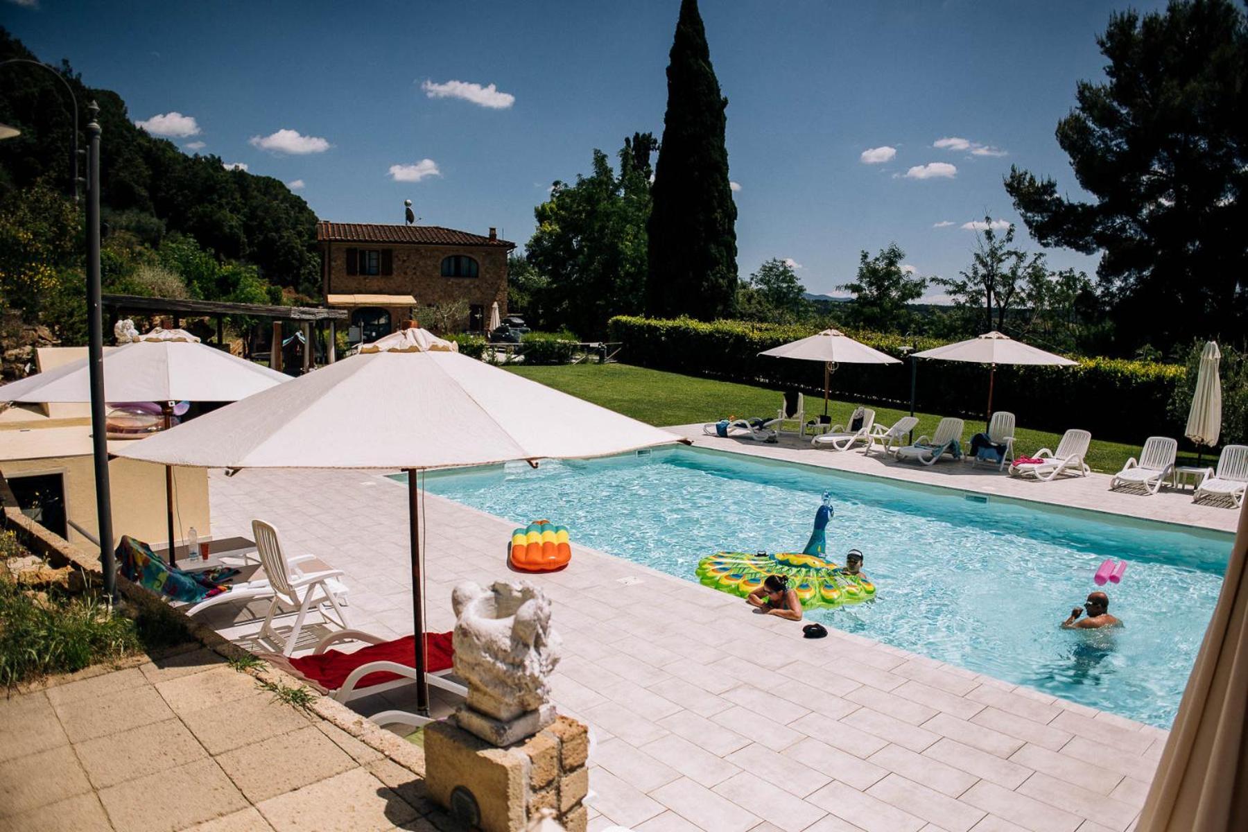 Il Casolare Val Di Mare Lägenhet Riparbella Exteriör bild