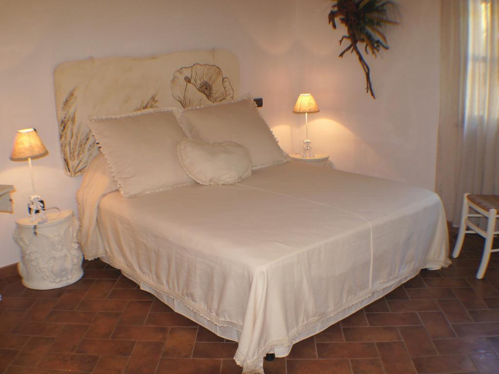 Il Casolare Val Di Mare Lägenhet Riparbella Rum bild